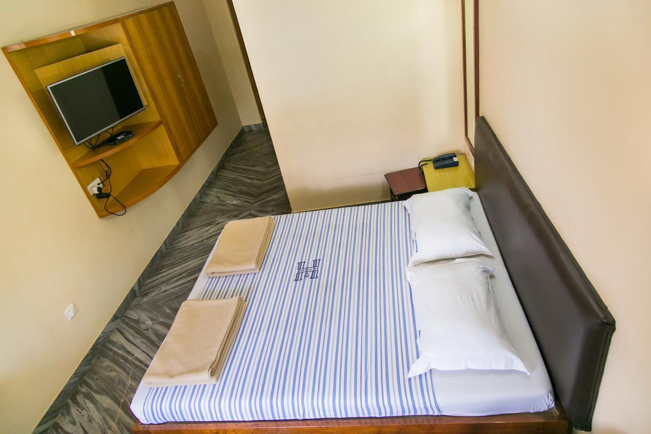 Hotel Victoriyah Tańdźawur Zewnętrze zdjęcie