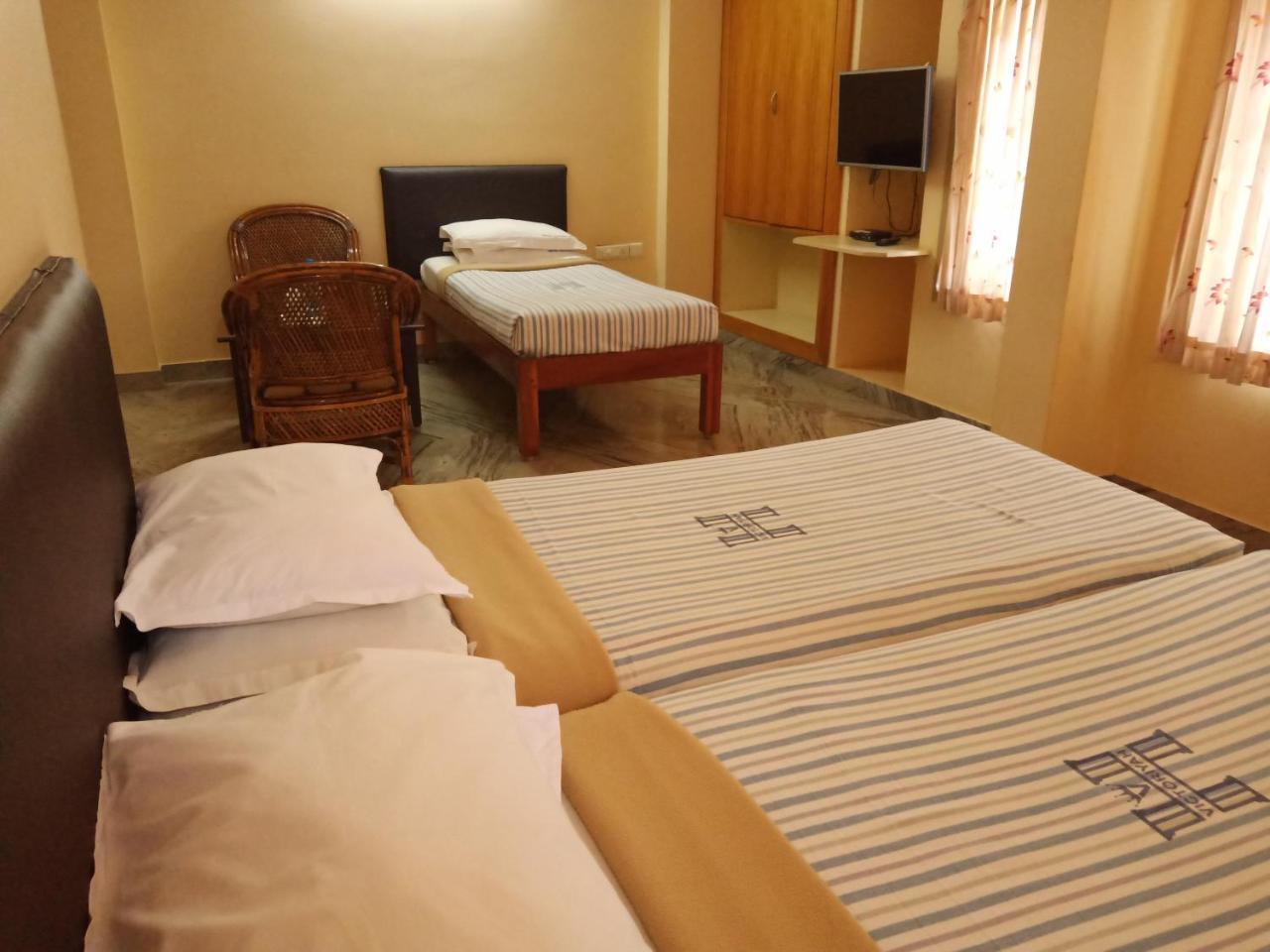 Hotel Victoriyah Tańdźawur Zewnętrze zdjęcie